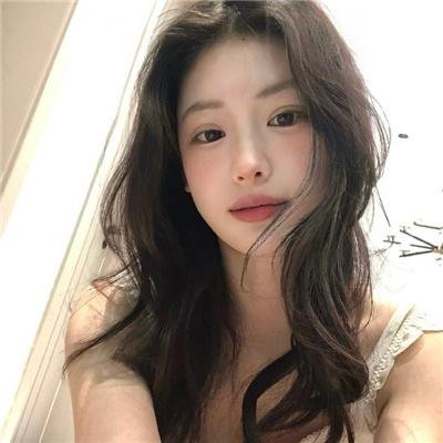 鬣狗式生存海报